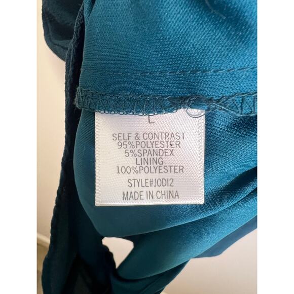 NEW! Francesca's teal flutter sleeve velvet lined romper womens size L - Picture 8 of 9